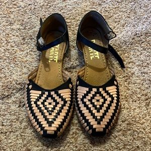 Darte brand flats with strap. Black and cream/white Diamond print